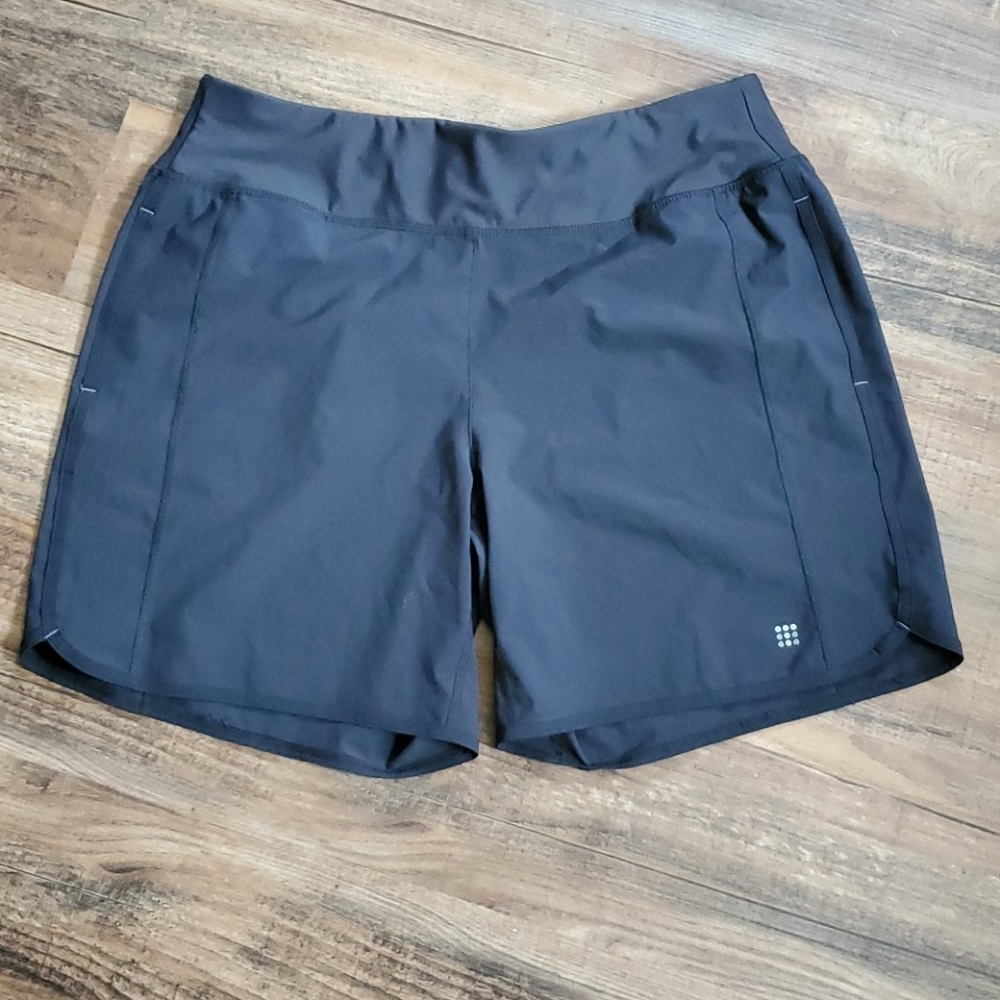 Title nine size L black shorts